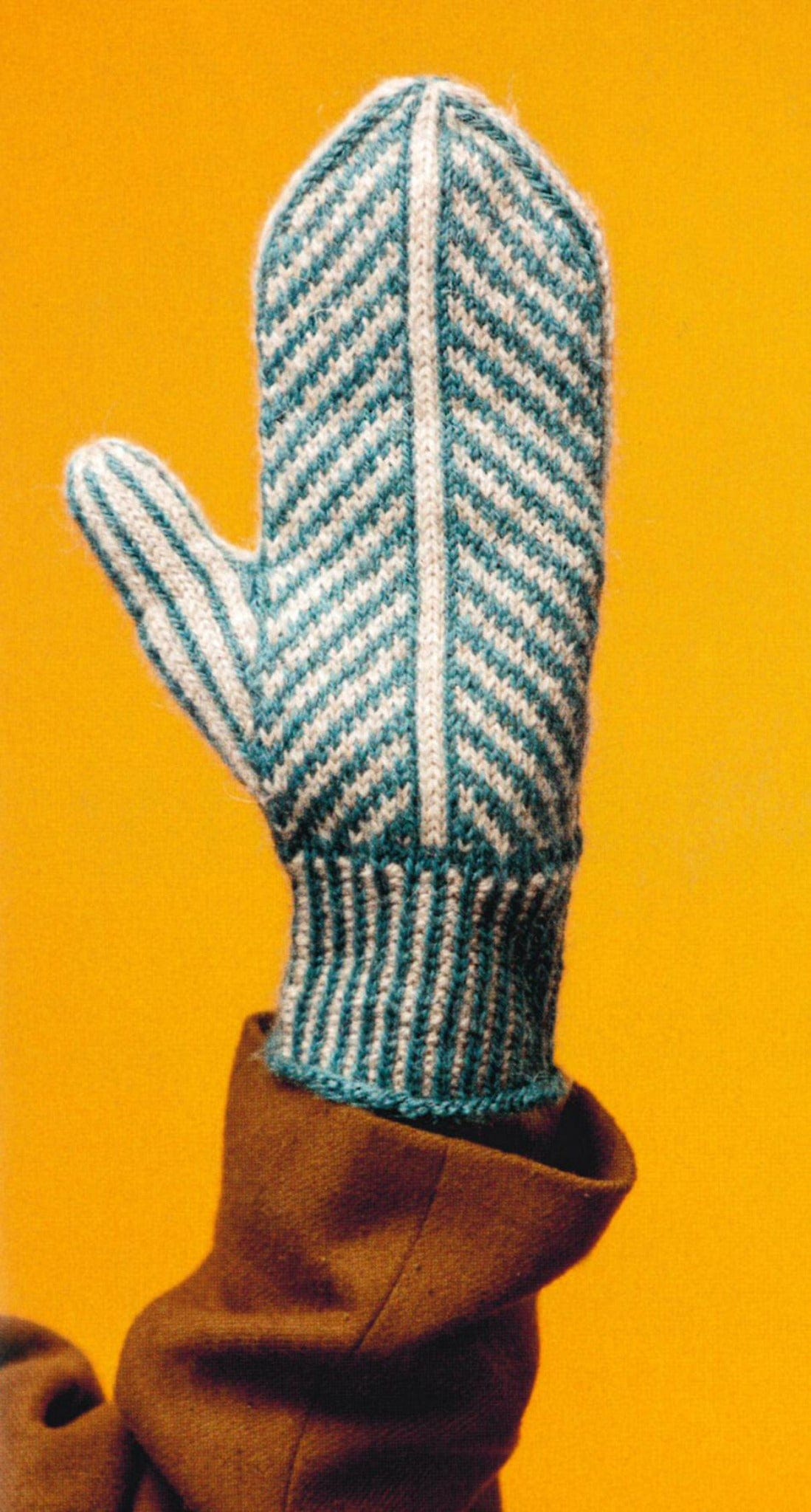 Ingram Content Books Knit Mitts - Your Hand-Y Guide to Knitting Mittens & Glove